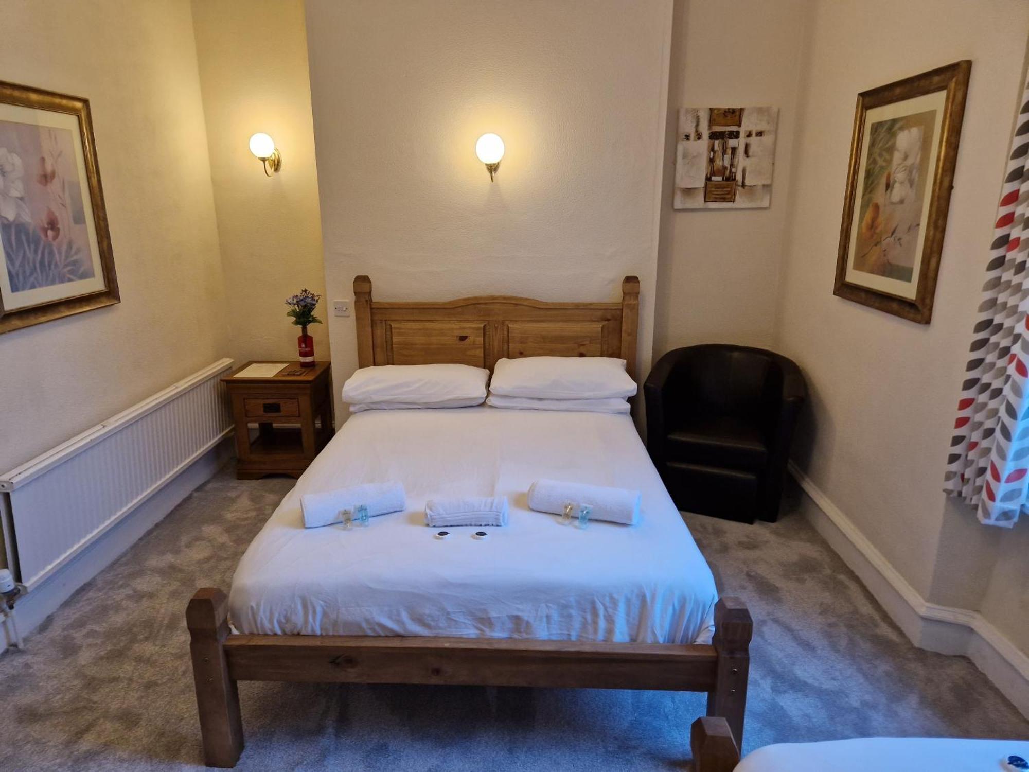 The Menai Hotel And Bar Бангор Номер фото